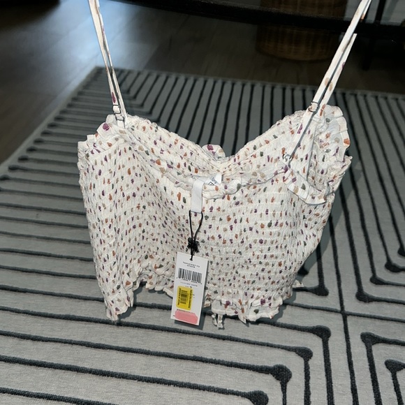 BCBG crop top. Never worn. NWT - Picture 2 of 3